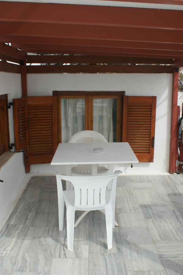 Hotel Eleftheria ปาริเกีย ภายนอก รูปภาพ