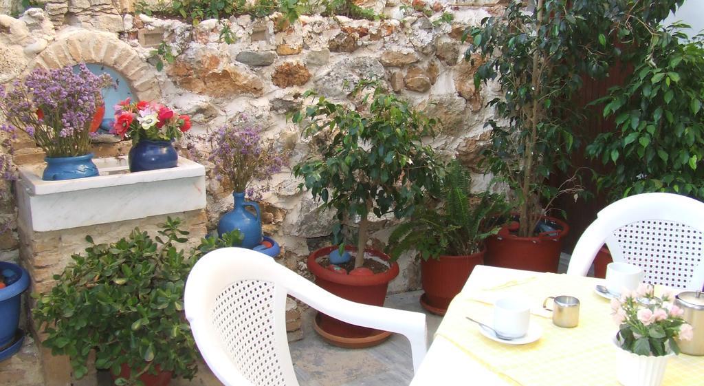 Hotel Eleftheria ปาริเกีย ภายนอก รูปภาพ